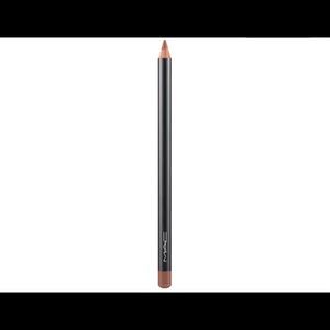 M.A.C Lip Liner